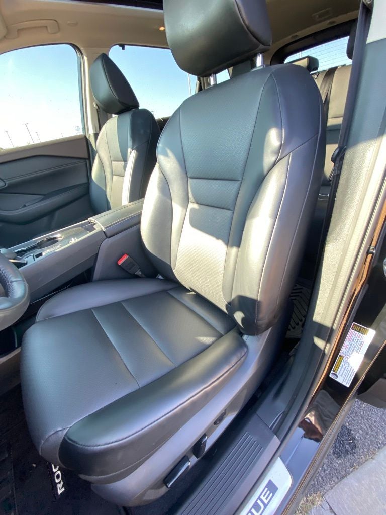 2023 Nissan Rogue SV ONE OWNER / CLEAN CARFAX