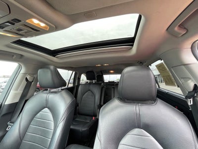 2020 Toyota Highlander XLE MOONROOF / HEATED SEATS