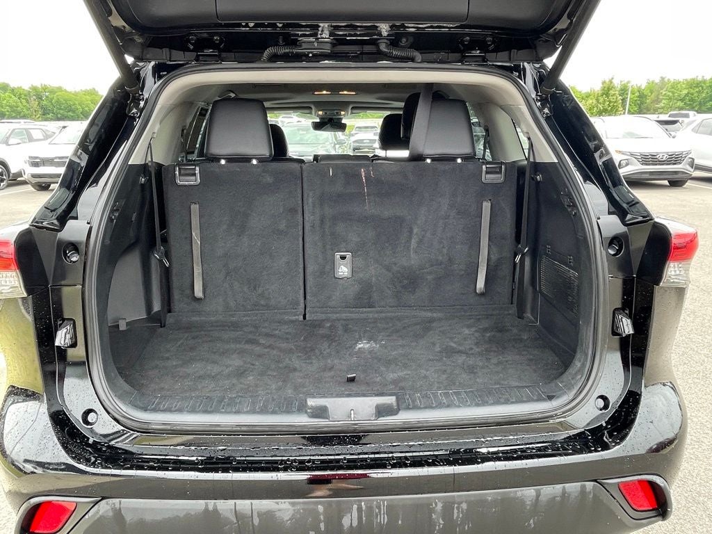 2020 Toyota Highlander XLE MOONROOF / HEATED SEATS