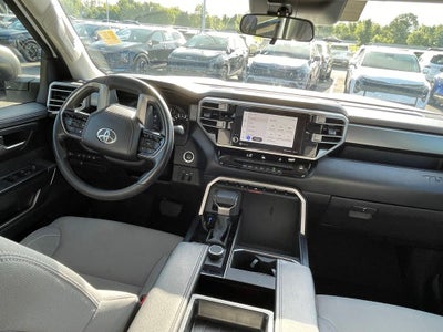 2024 Toyota Tundra SR5 4X4 / ONE OWNER / CLEAN CARFAX