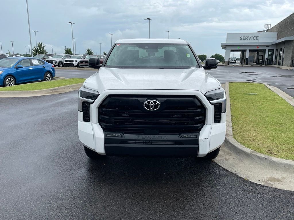 2024 Toyota Tundra SR5 4X4 / ONE OWNER / CLEAN CARFAX