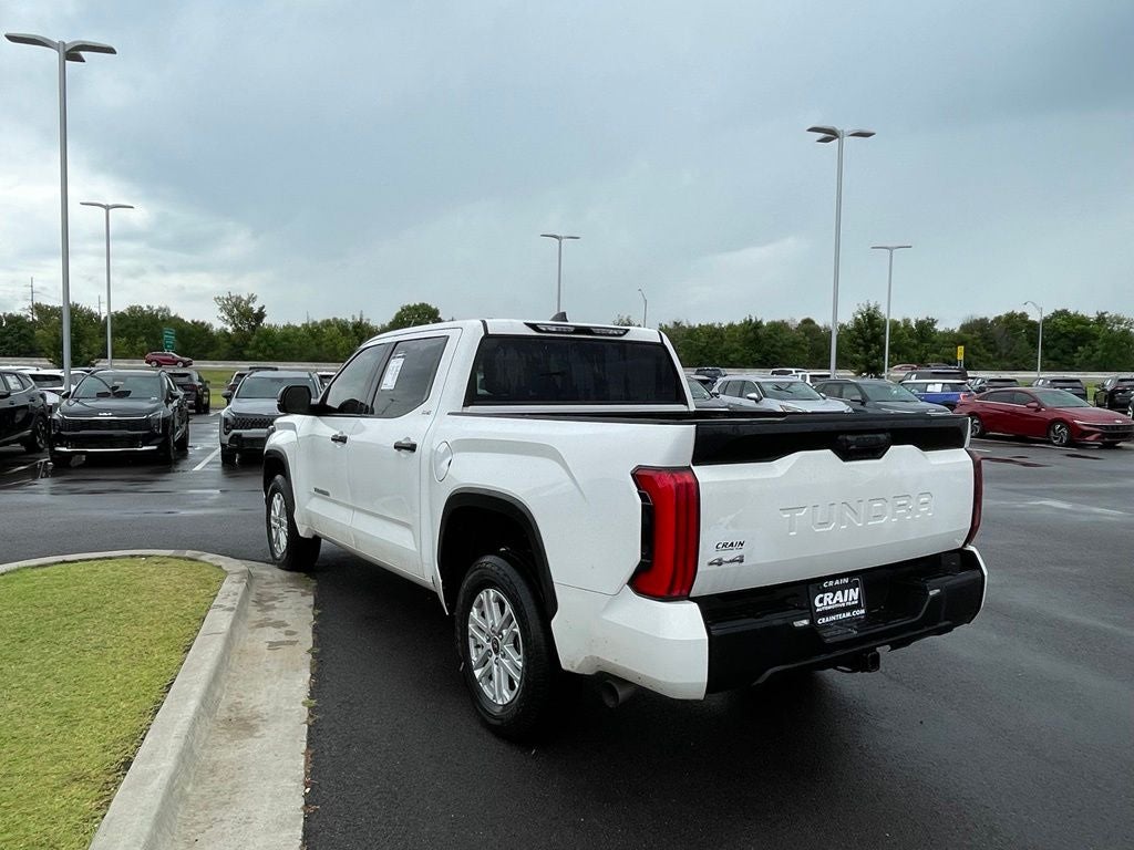 2024 Toyota Tundra SR5 4X4 / ONE OWNER / CLEAN CARFAX