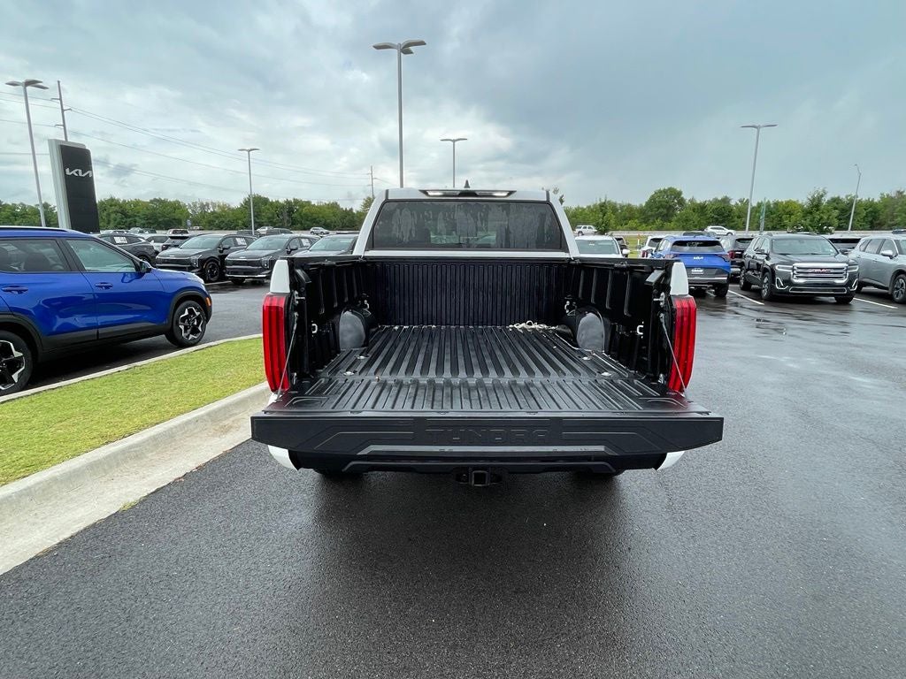 2024 Toyota Tundra SR5 4X4 / ONE OWNER / CLEAN CARFAX