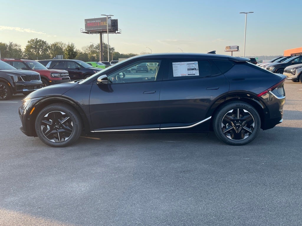 2025 Kia EV6 Wind