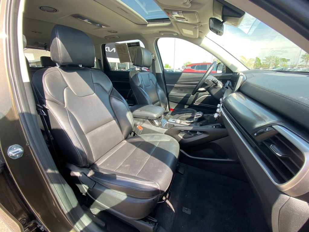 2025 Kia Telluride S AWD / LEATHER / MOONROOF