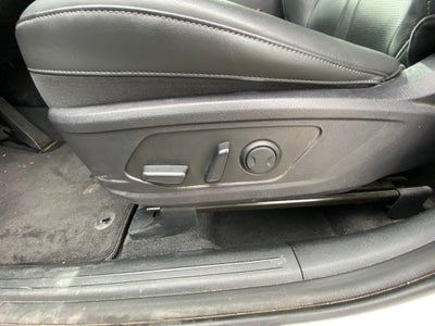 2024 Kia Sorento S AWD / LEATHER / NAV