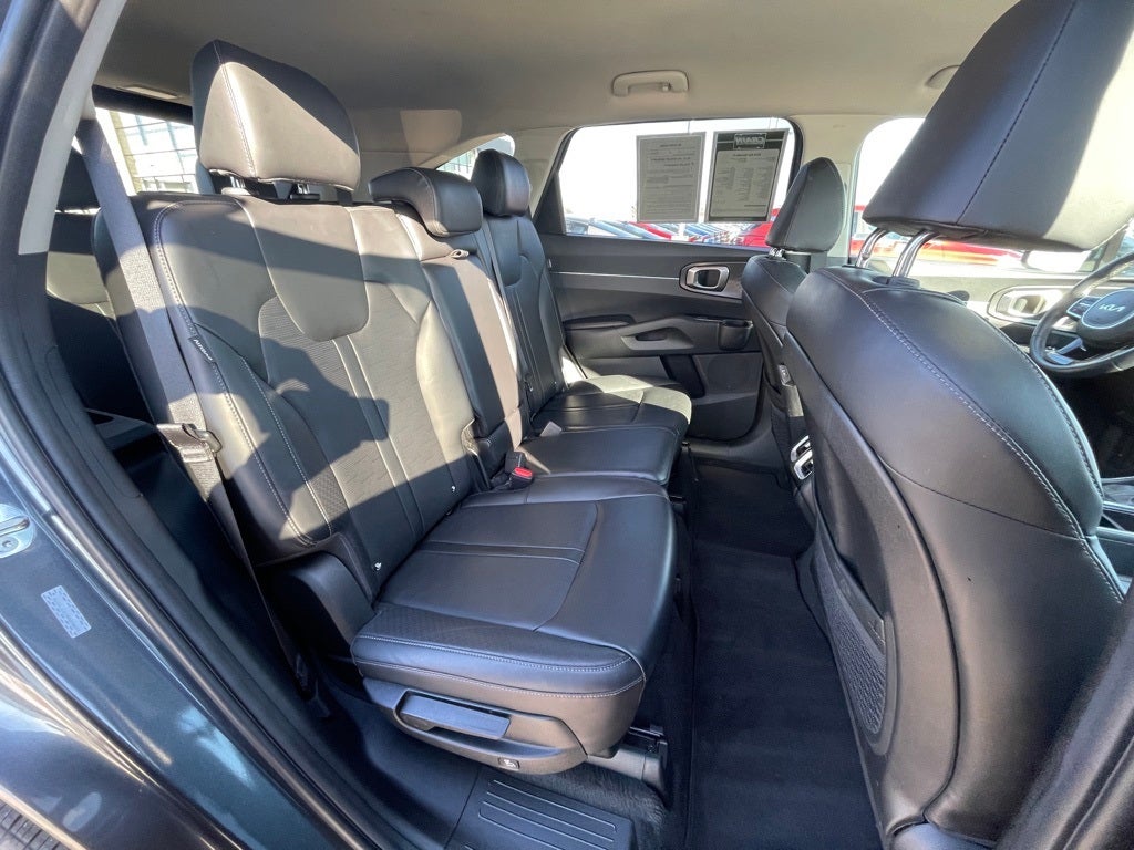 2024 Kia Sorento S LEATHER / HEATED SEATS