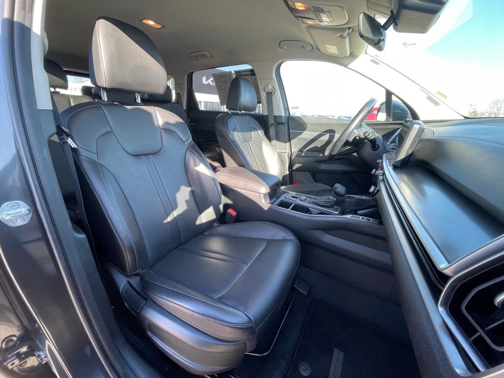 2024 Kia Sorento S LEATHER / HEATED SEATS