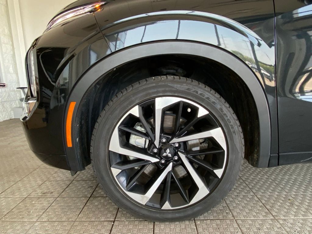 2024 Mitsubishi Outlander SEL HEATED SEATS / POWER LIFT GATE