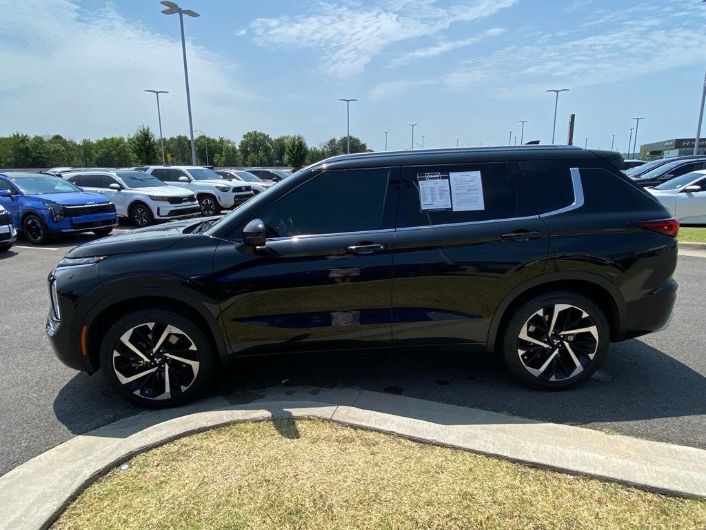 2024 Mitsubishi Outlander SEL HEATED SEATS / POWER LIFT GATE