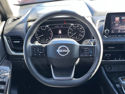 2025 Nissan Rogue SV AWD / ONE OWNER / POWER DRIVERS SEAT