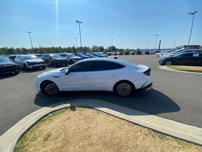 2025 Hyundai Sonata Hybrid Limited MOONROOF / NAV / ONE OWNER / HEATED SEATS