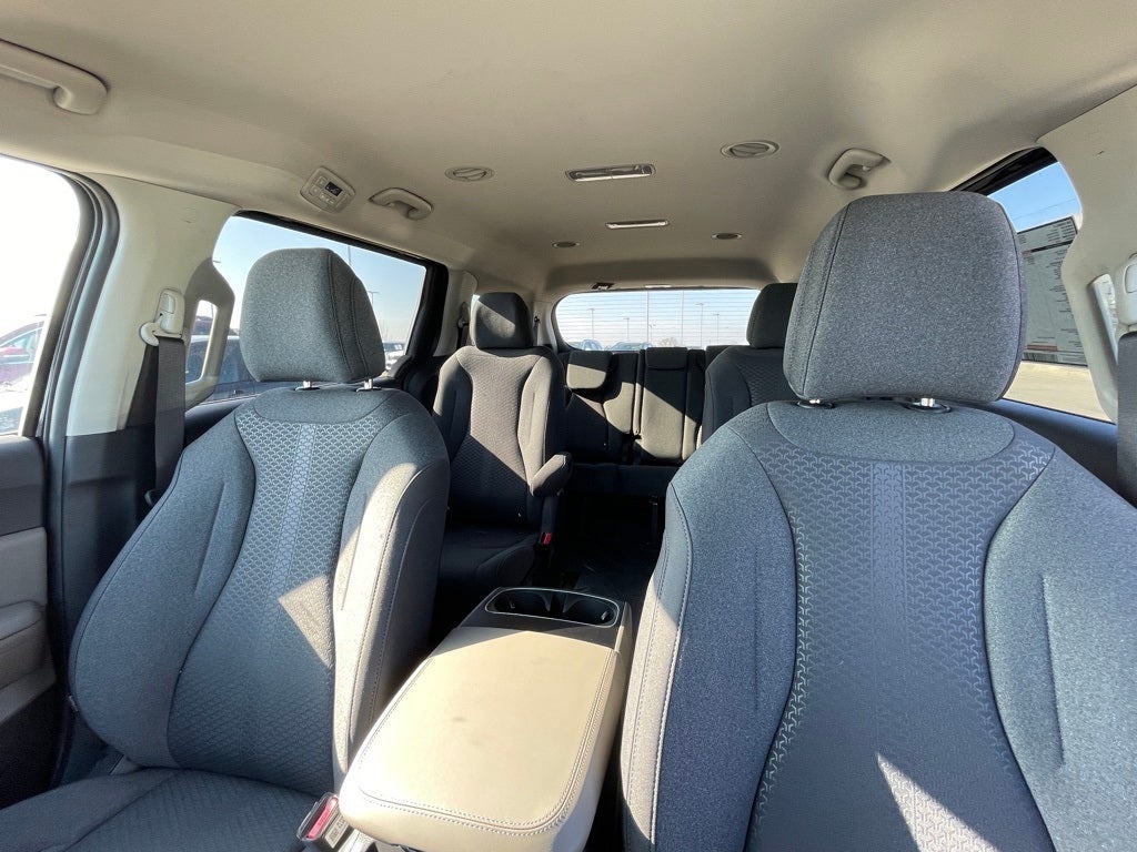 2026 Kia Carnival LX