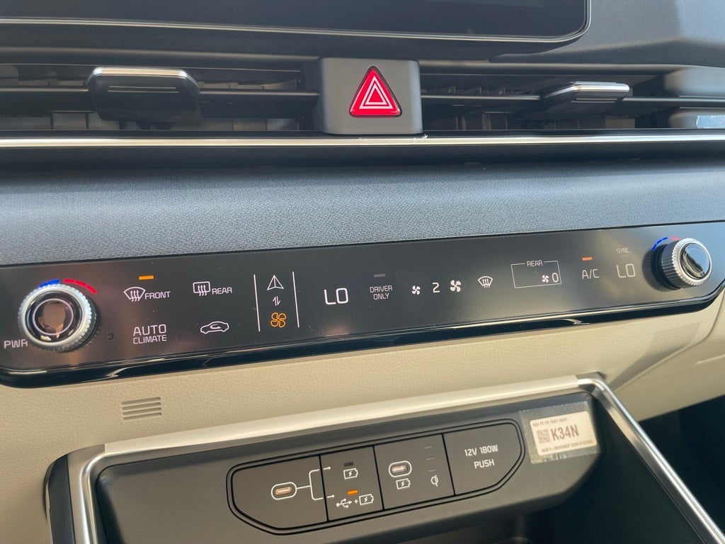 2026 Kia Carnival Hybrid EX