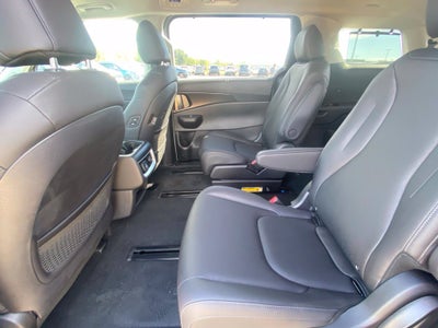 2027 Kia Carnival SX