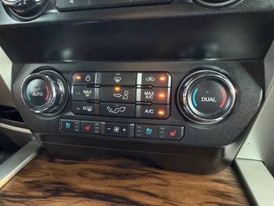 2019 Ford F-150 Lariat ^Bucket Seats w/ Console