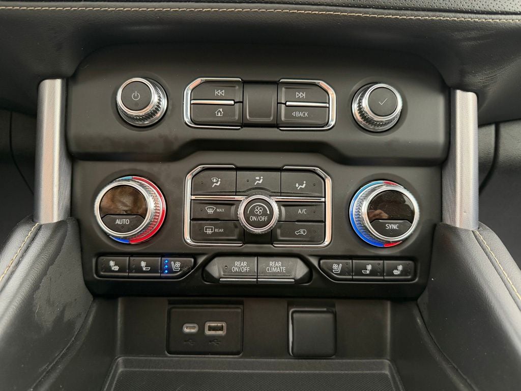 2023 GMC Yukon SLT