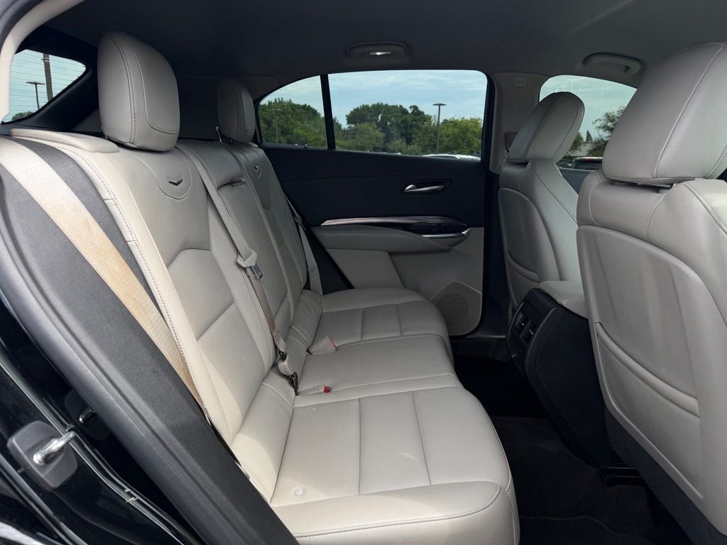 2022 Cadillac XT4 Luxury