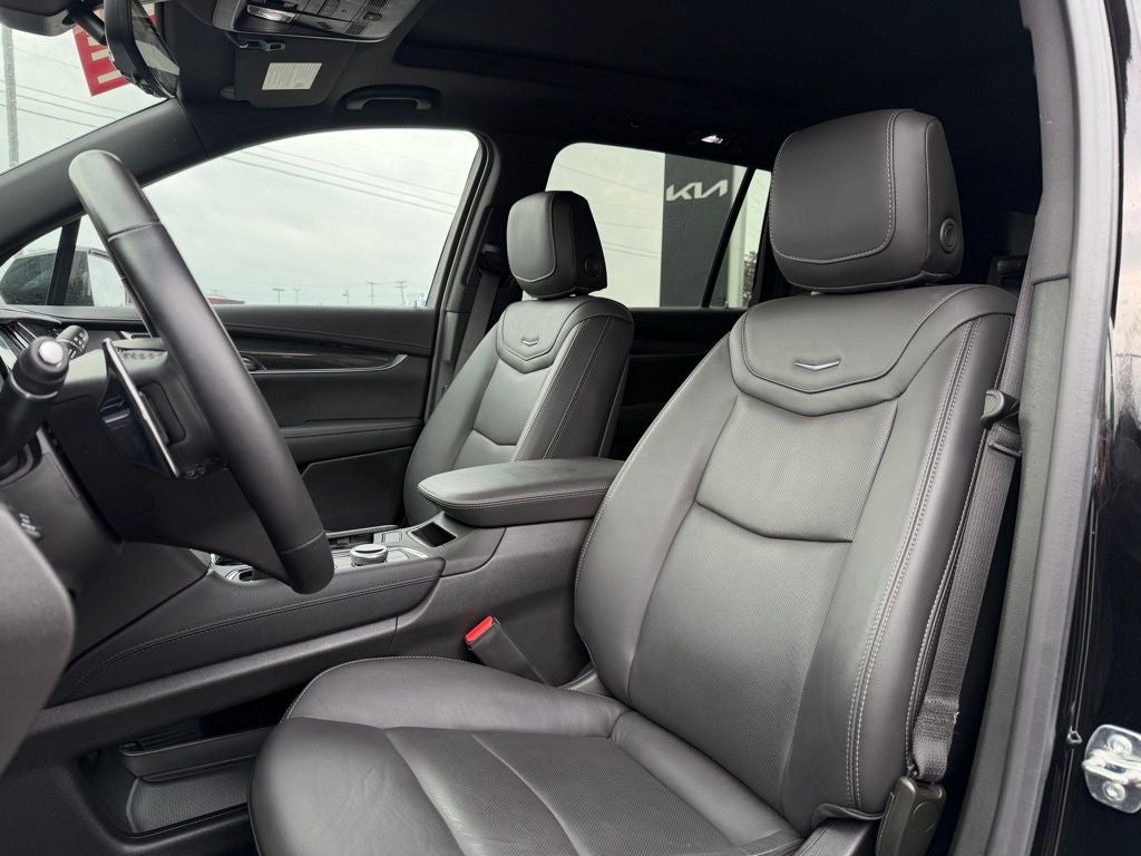 2025 Cadillac XT6 Sport