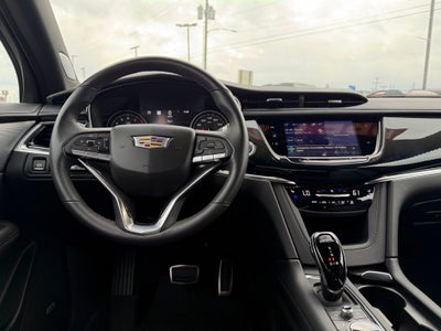 2025 Cadillac XT6 Sport