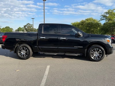 2021 Nissan Titan SV