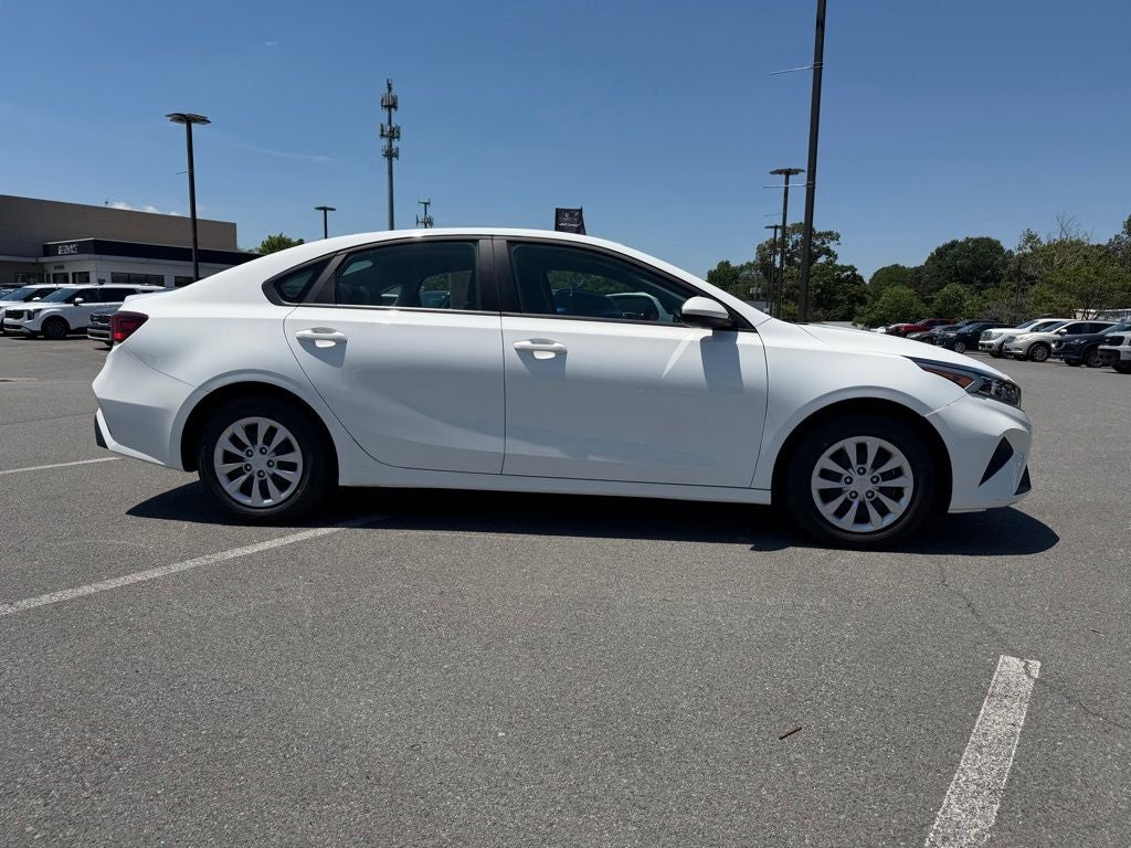 2024 Kia Forte LX