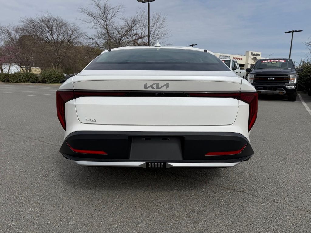 2026 Kia K4 LX