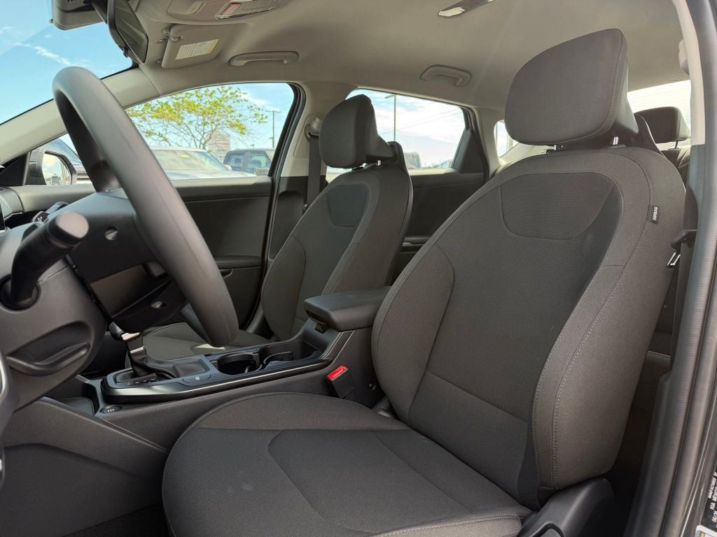 2026 Kia K4 LX