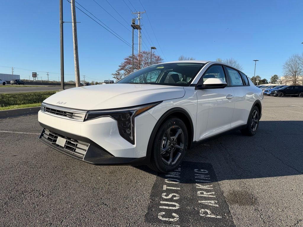 2026 Kia K4 LXS