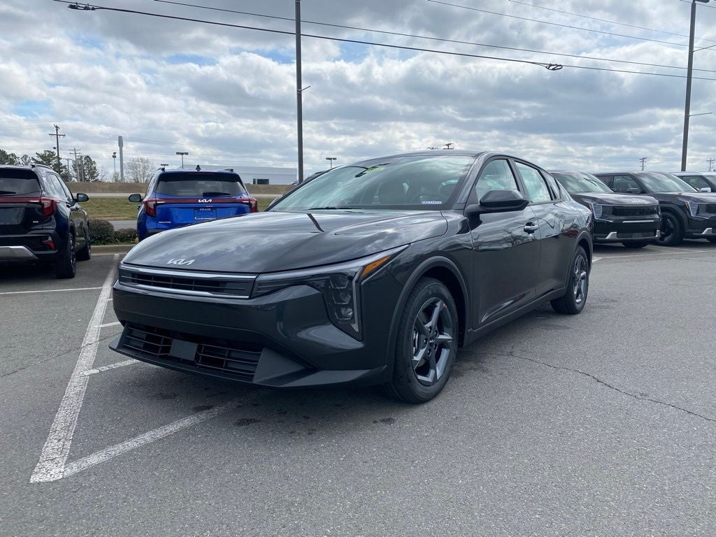 2026 Kia K4 LXS