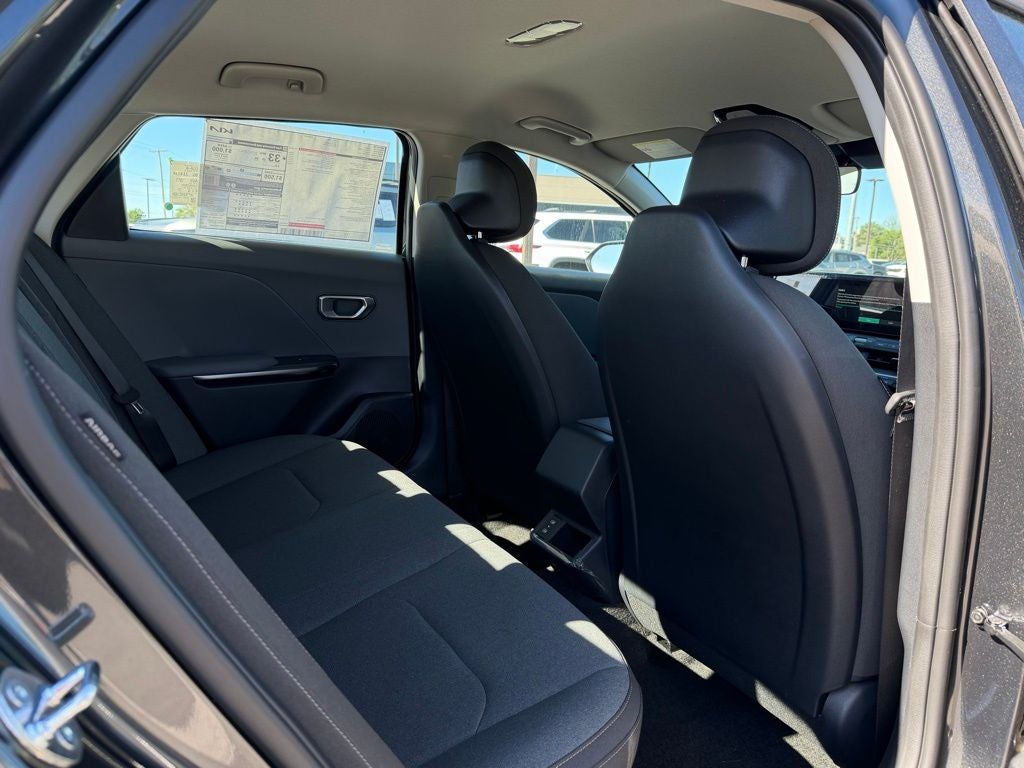 2026 Kia K4 LXS