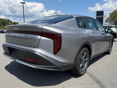 2026 Kia K4 LXS
