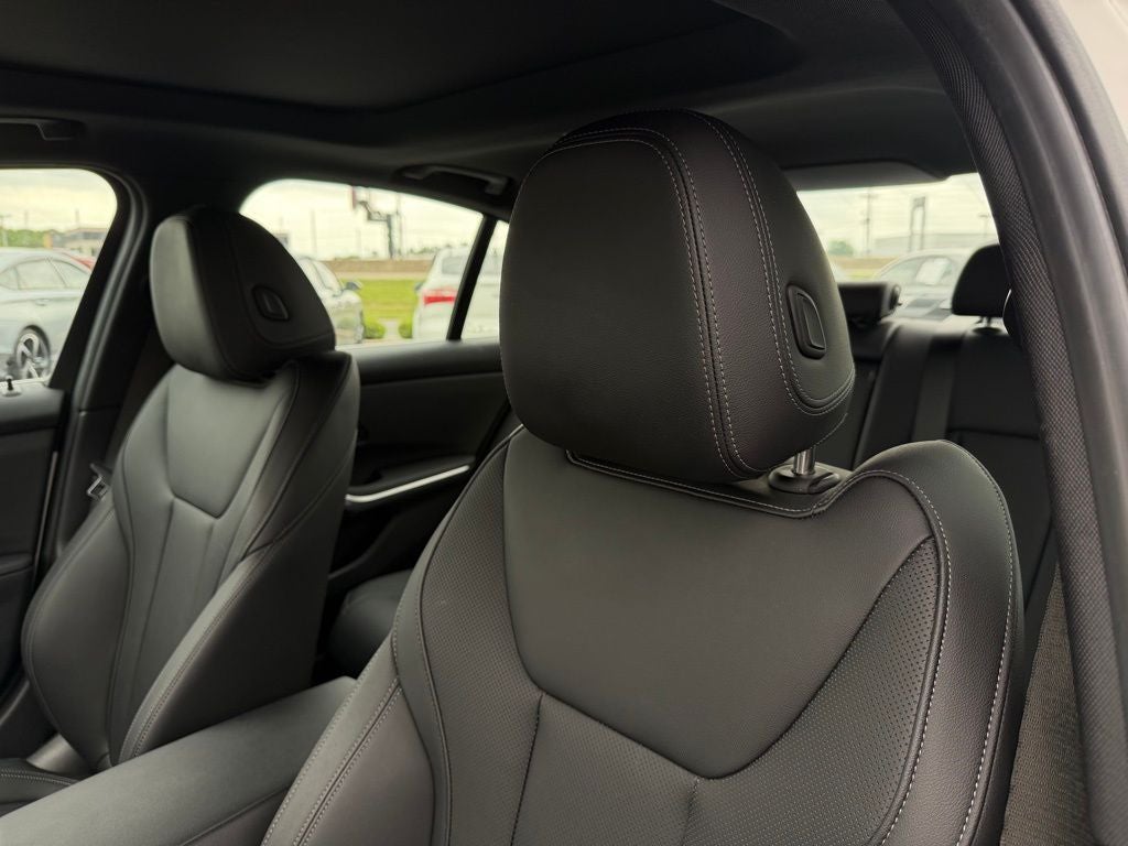 2025 BMW 3 Series 330i