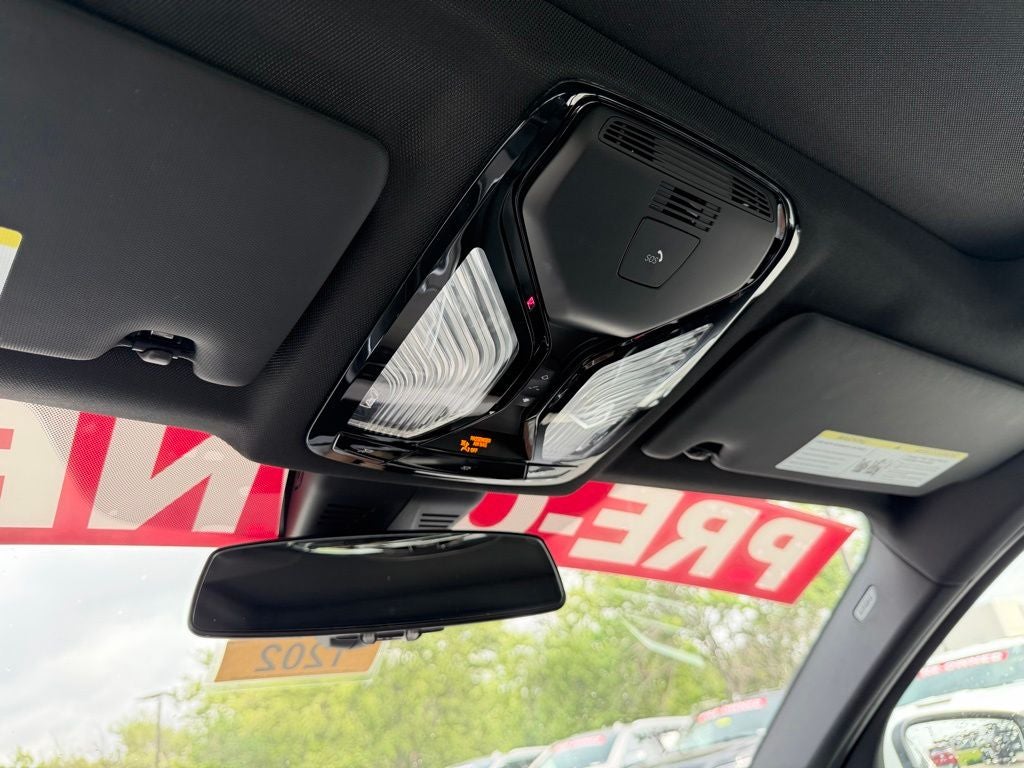 2025 BMW 3 Series 330i