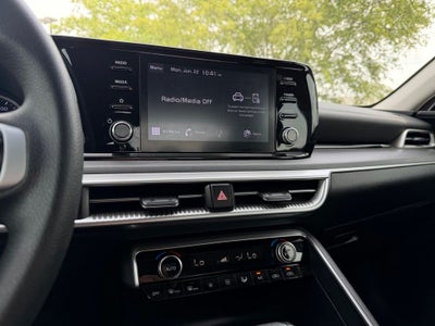 2023 Kia K5 LXS