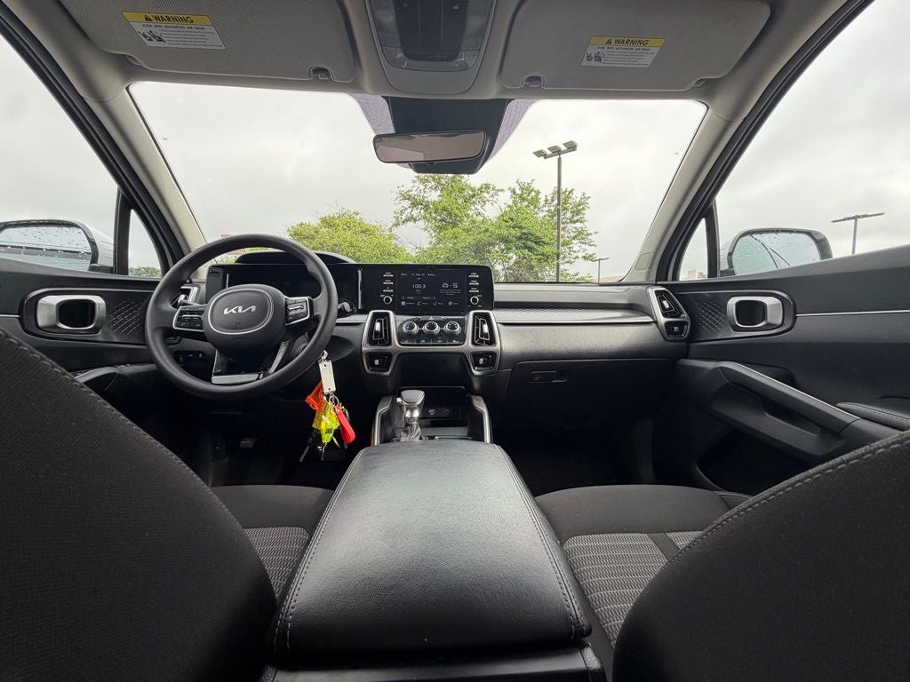 2022 Kia Sorento LX