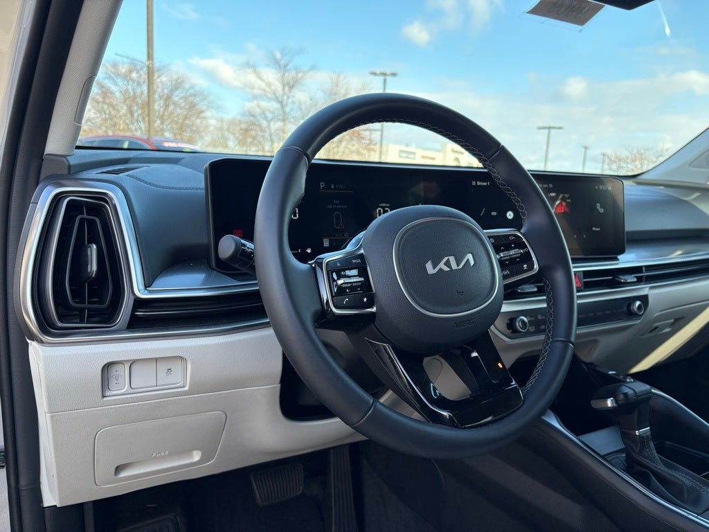 2025 Kia Sorento S