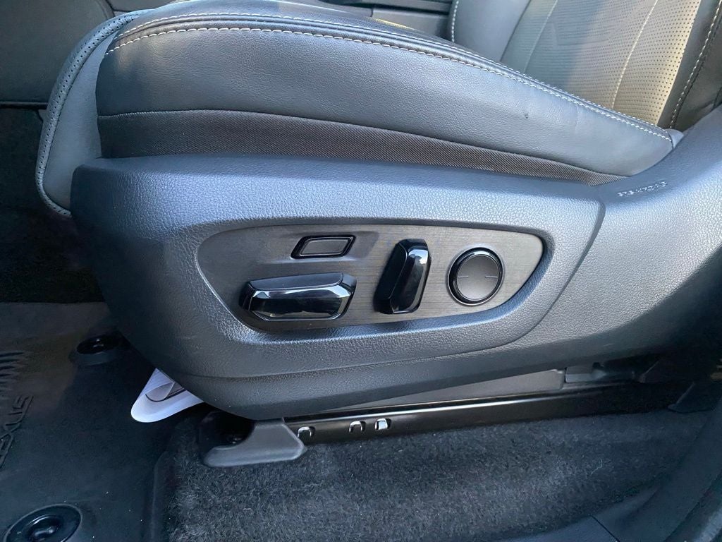 2024 Lexus GX 550 Luxury w/Bucket Seats
