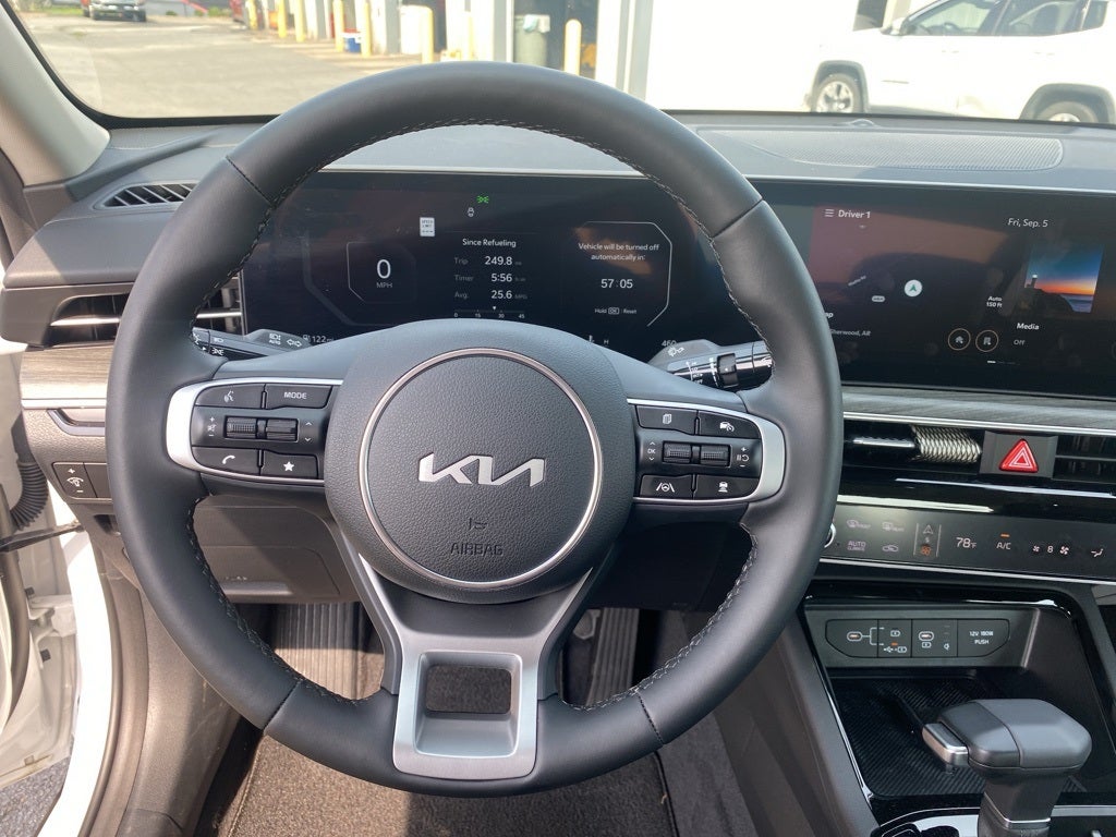 2025 Kia K5 EX