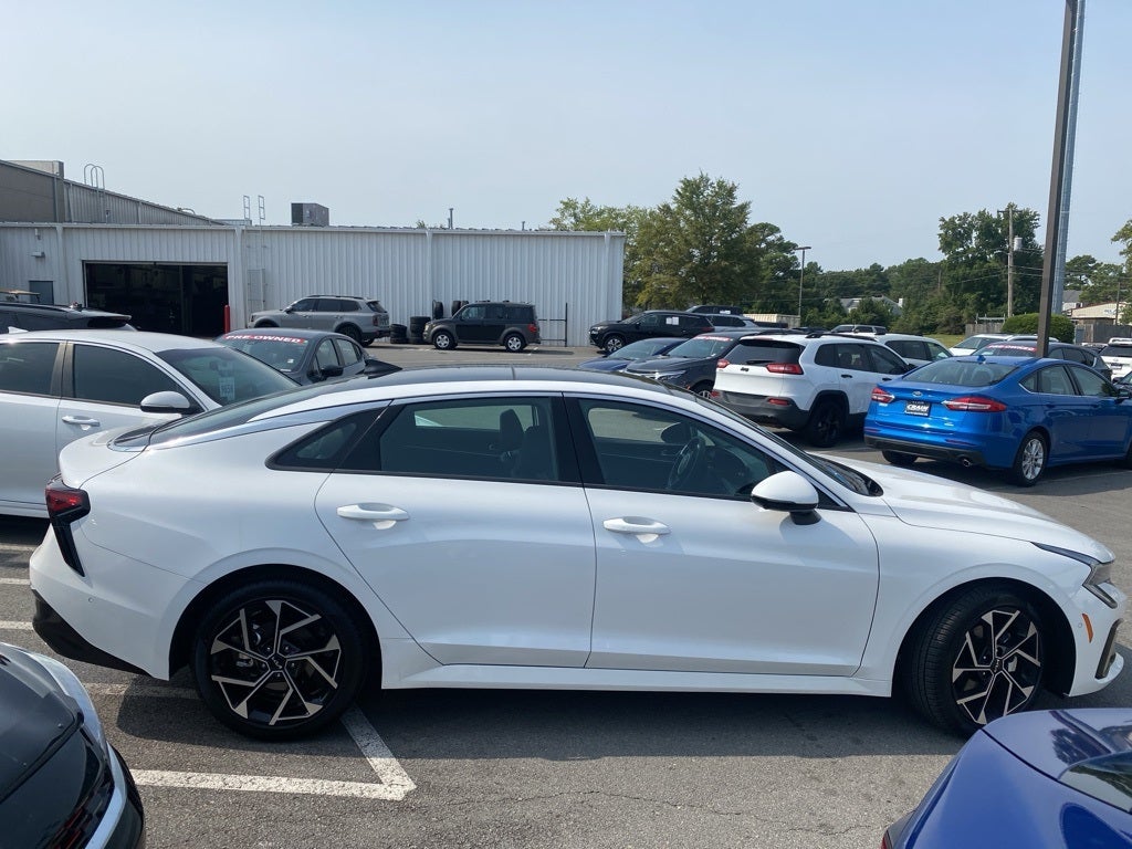 2025 Kia K5 EX