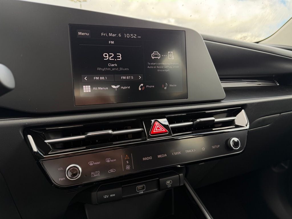 2026 Kia Niro LX