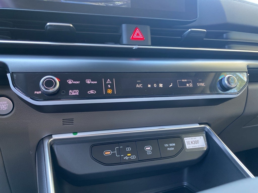 2026 Kia Carnival LXS