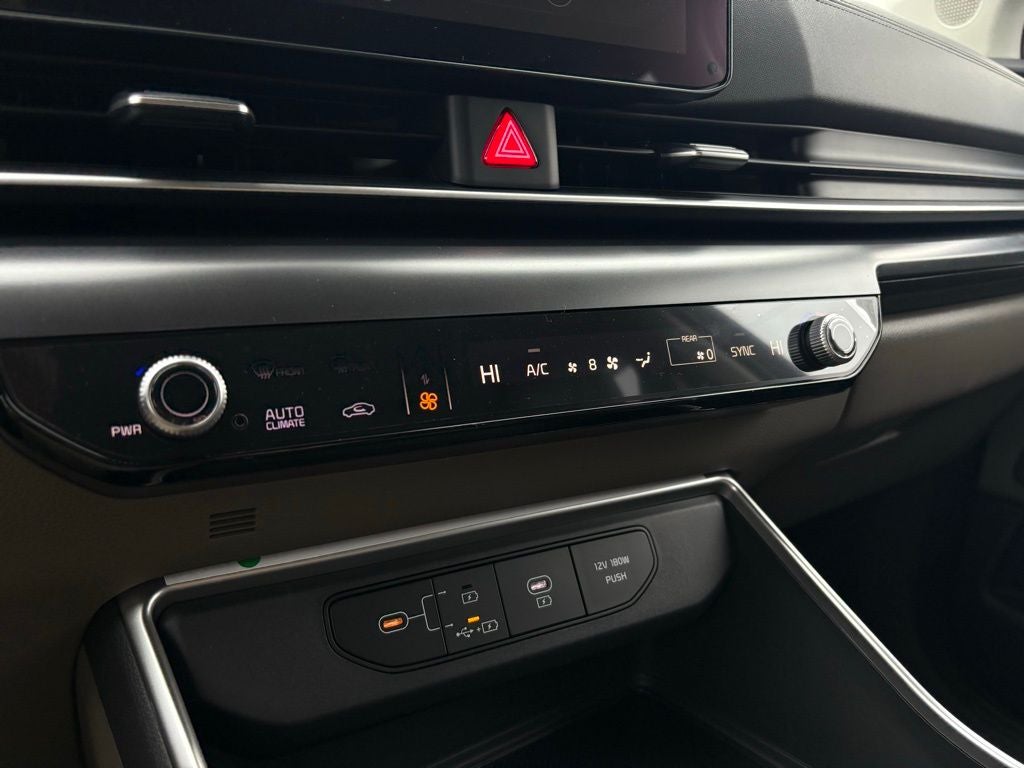 2026 Kia Carnival LXS