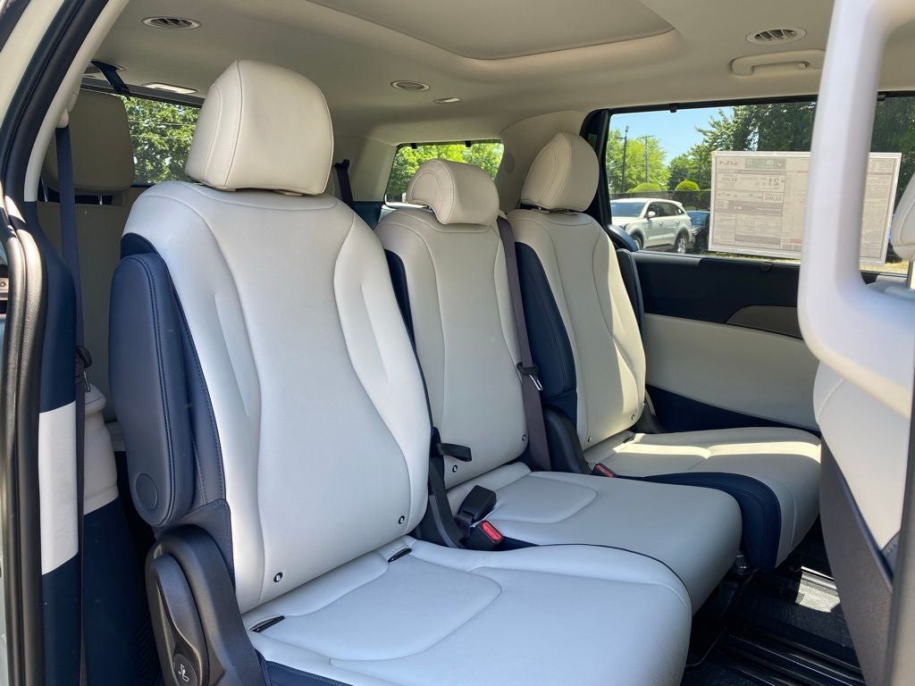 2026 Kia Carnival SX