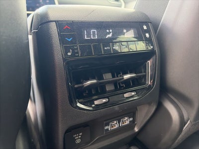 2024 Jeep Grand Cherokee L Limited CLEAN CARFAX 1-OWNER