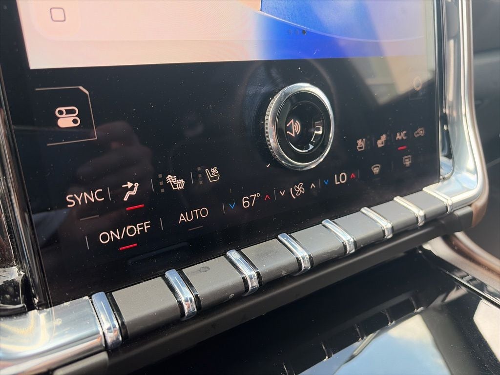 2026 GMC Yukon Denali Ultimate Executive Seating Pkg
