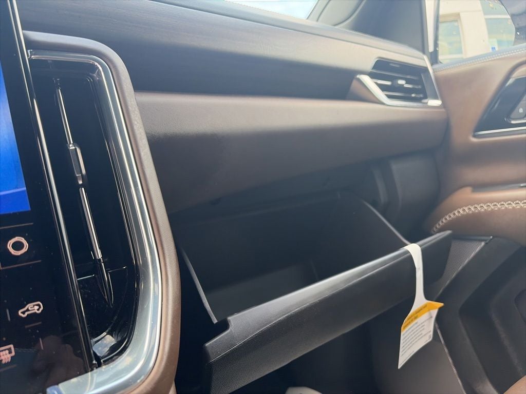 2026 GMC Yukon Denali Ultimate Executive Seating Pkg