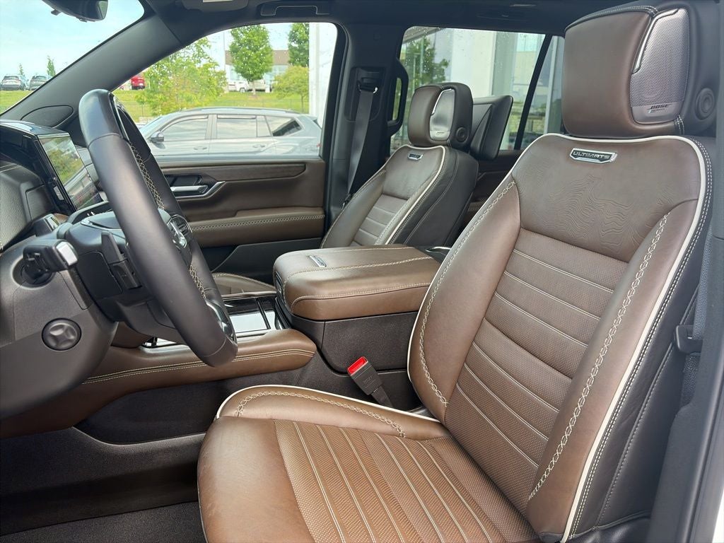 2026 GMC Yukon Denali Ultimate Executive Seating Pkg