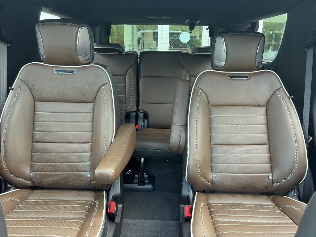 2026 GMC Yukon Denali Ultimate Executive Seating Pkg