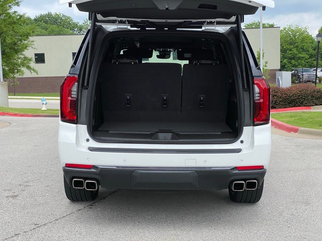 2026 GMC Yukon Denali Ultimate Executive Seating Pkg
